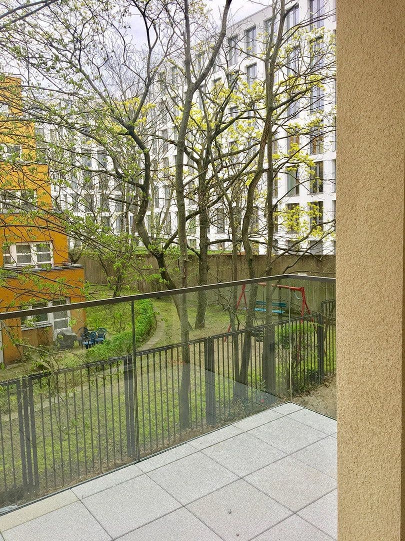 Pronájem bytu 2+1 62 m², Otto-Suhr-Allee 18 / 20, Berlin, Berlín Pronájem bytu 2+1 62 m², Otto-Suhr-Allee 18 / 20, Berlin, Berlín