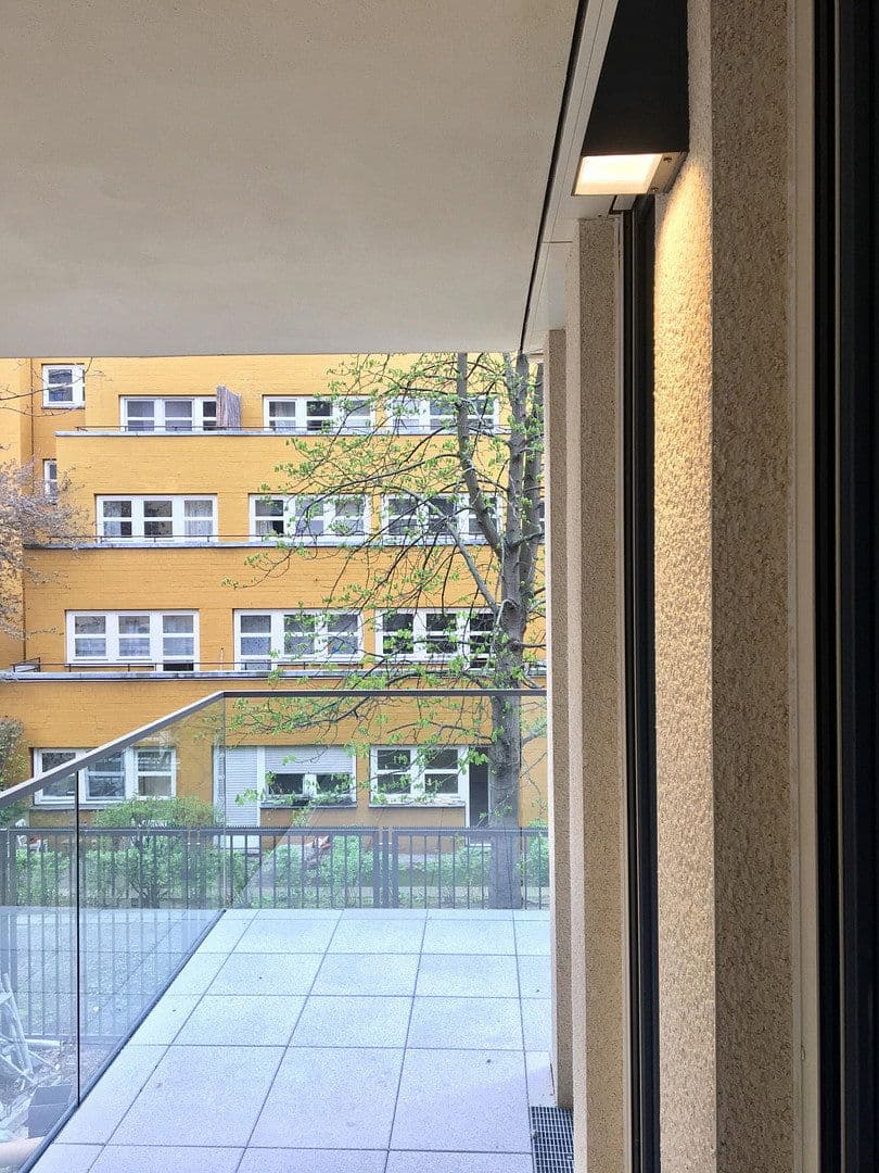 Pronájem bytu 2+1 62 m², Otto-Suhr-Allee 18 / 20, Berlin, Berlín Pronájem bytu 2+1 62 m², Otto-Suhr-Allee 18 / 20, Berlin, Berlín