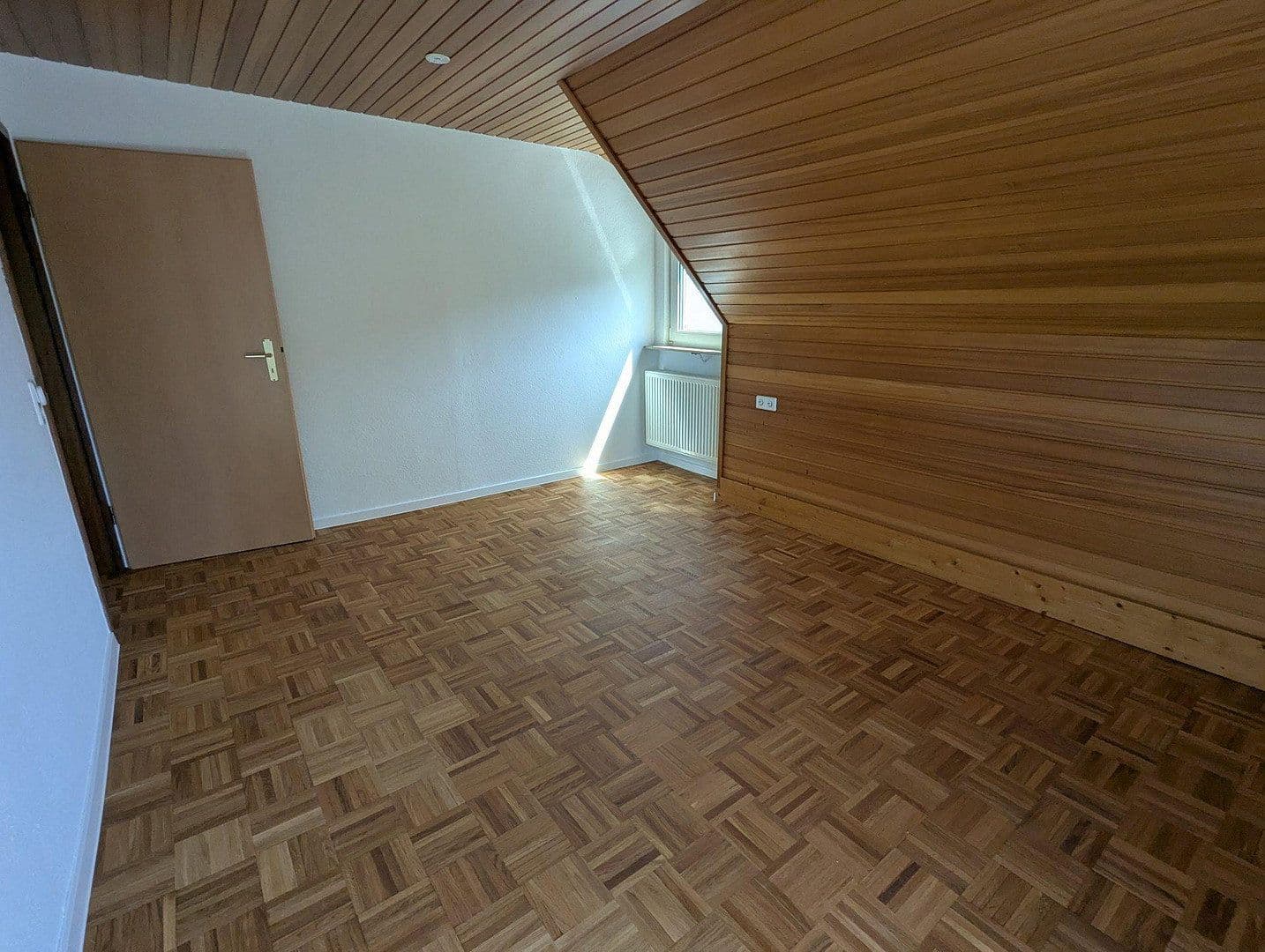 Pronájem bytu 4+1 78 m², Im Geiger 75, Stuttgart, Bádensko-Württembersko Pronájem bytu 4+1 78 m², Im Geiger 75, Stuttgart, Bádensko-Württembersko