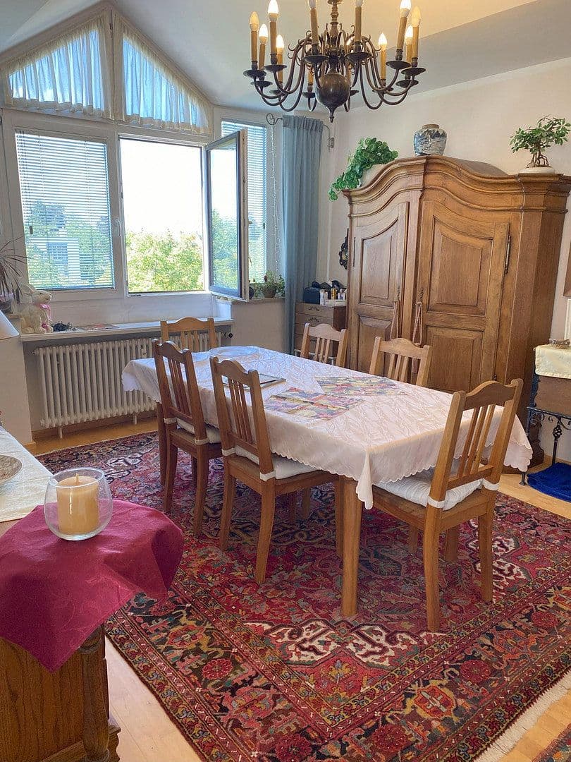 Prodej bytu 4+1 133 m², Am Bogen 32, Ottobrunn, Bavorsko Prodej bytu 4+1 133 m², Am Bogen 32, Ottobrunn, Bavorsko
