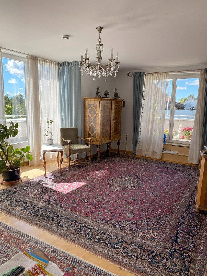Prodej bytu 4+1 133 m², Am Bogen 32, Ottobrunn, Bavorsko Prodej bytu 4+1 133 m², Am Bogen 32, Ottobrunn, Bavorsko