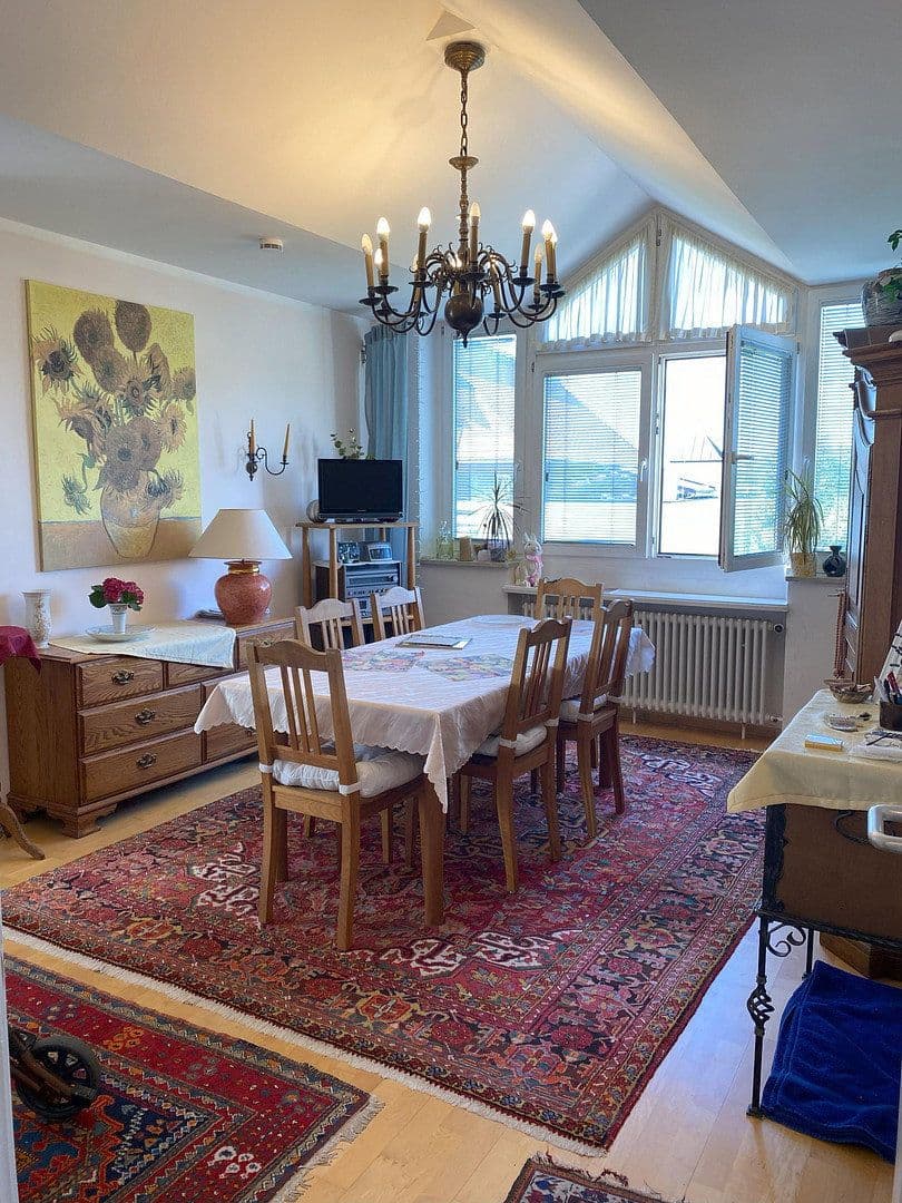 Prodej bytu 4+1 133 m², Am Bogen 32, Ottobrunn, Bavorsko Prodej bytu 4+1 133 m², Am Bogen 32, Ottobrunn, Bavorsko