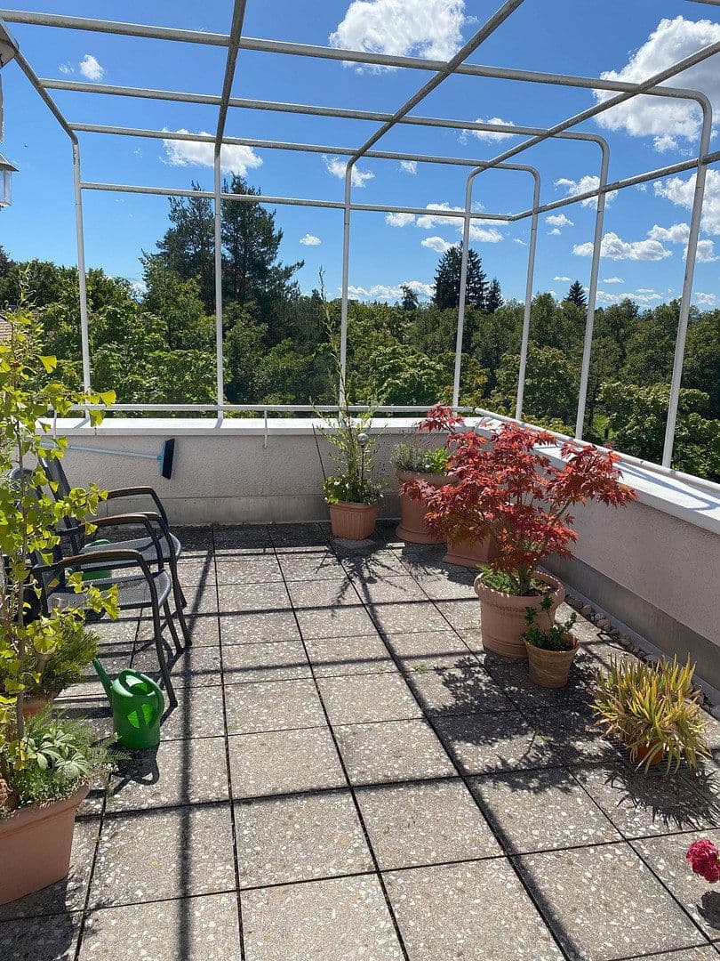 Prodej bytu 4+1 133 m², Am Bogen 32, Ottobrunn, Bavorsko Prodej bytu 4+1 133 m², Am Bogen 32, Ottobrunn, Bavorsko