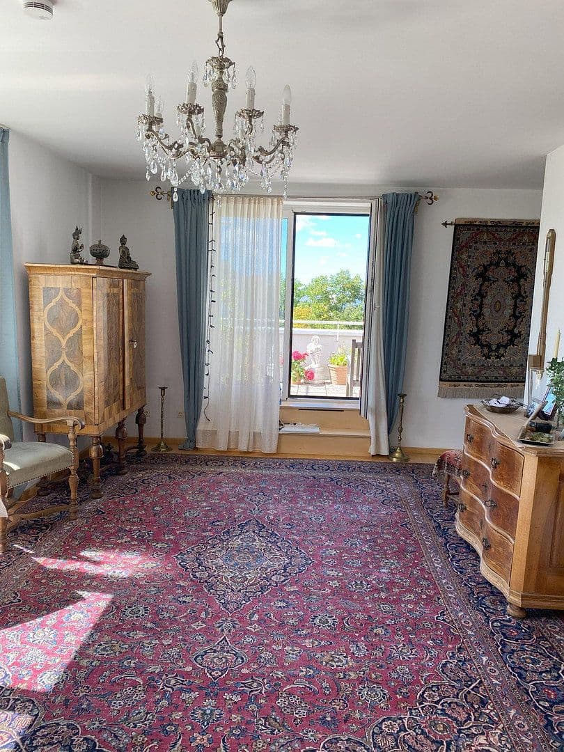 Prodej bytu 4+1 133 m², Am Bogen 32, Ottobrunn, Bavorsko Prodej bytu 4+1 133 m², Am Bogen 32, Ottobrunn, Bavorsko