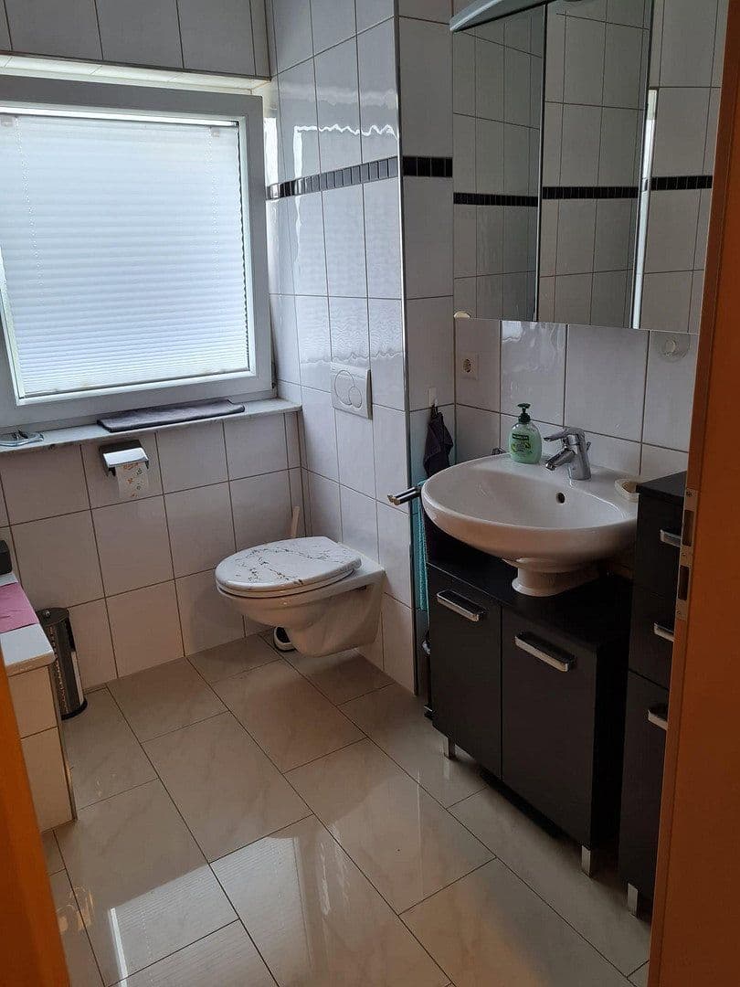 Pronájem bytu 4+1 89 m², Römerweg 31, Schömberg, Bádensko-Württembersko Pronájem bytu 4+1 89 m², Römerweg 31, Schömberg, Bádensko-Württembersko