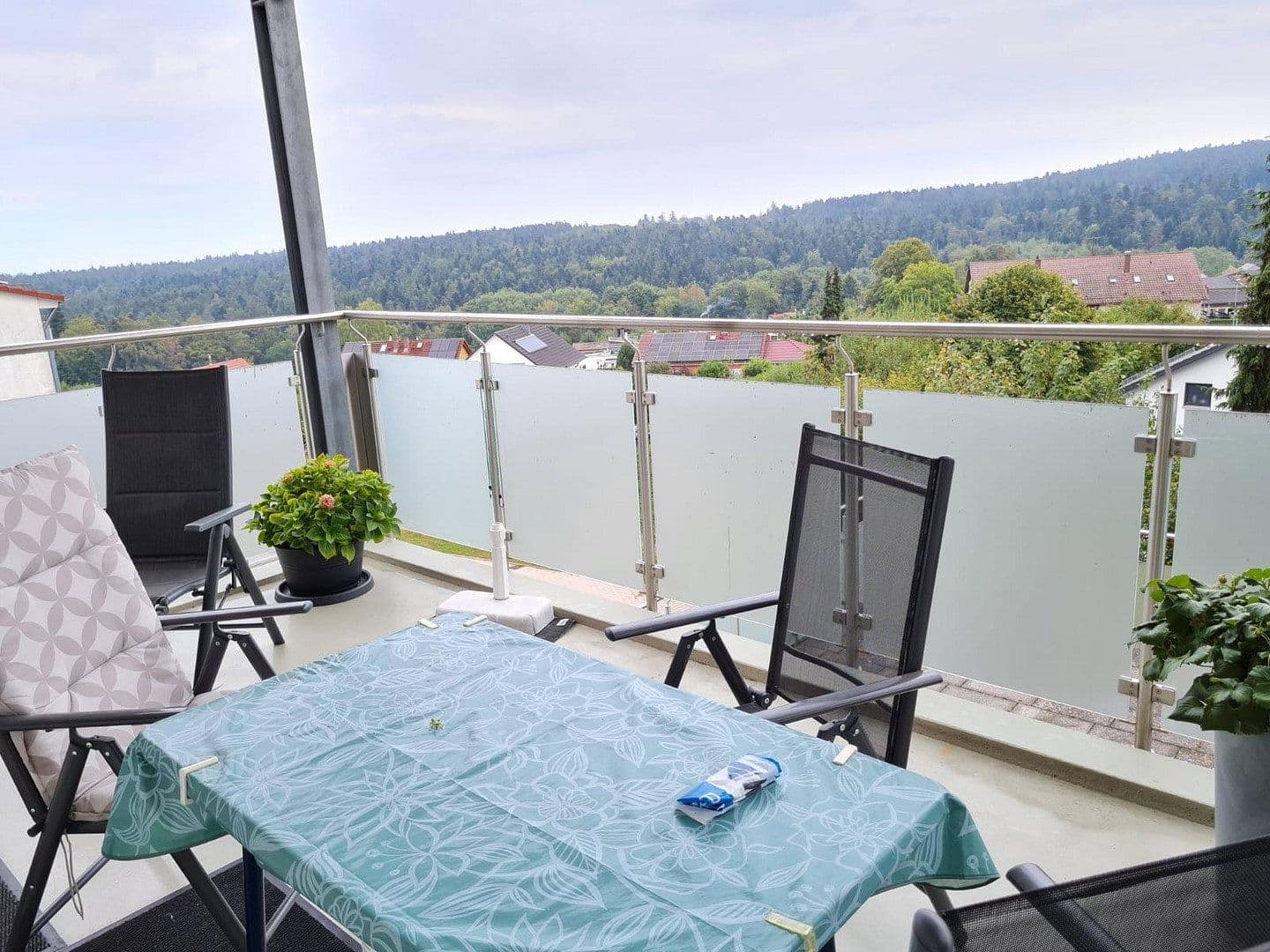 Pronájem bytu 4+1 89 m², Römerweg 31, Schömberg, Bádensko-Württembersko Pronájem bytu 4+1 89 m², Römerweg 31, Schömberg, Bádensko-Württembersko