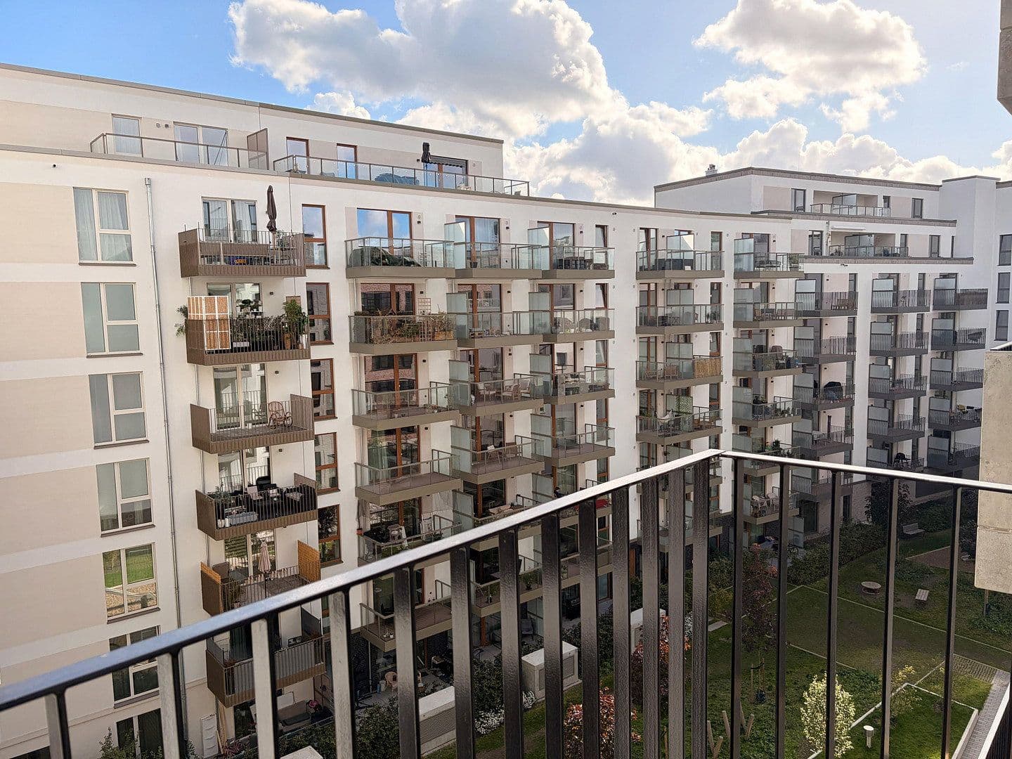 Pronájem bytu 3+1 98 m², Billhorner Kanalstraße 64, Hamburg, Hamburg Pronájem bytu 3+1 98 m², Billhorner Kanalstraße 64, Hamburg, Hamburg