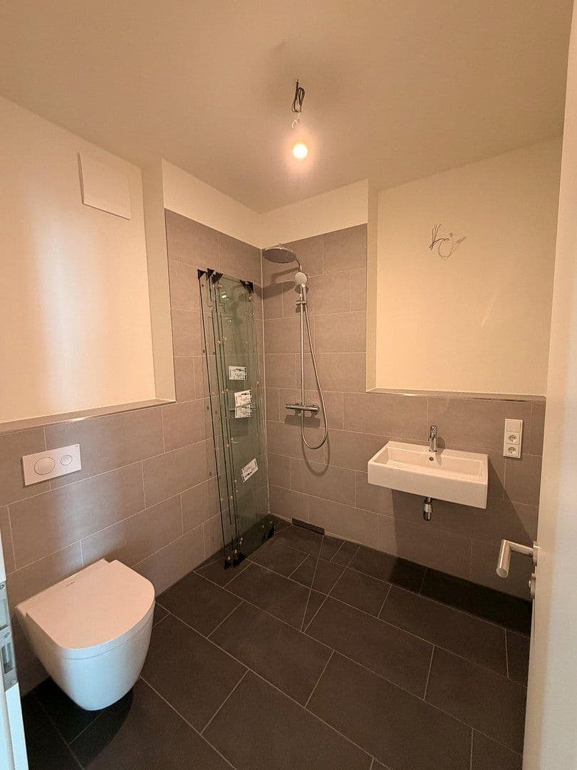 Pronájem bytu 3+1 98 m², Billhorner Kanalstraße 64, Hamburg, Hamburg Pronájem bytu 3+1 98 m², Billhorner Kanalstraße 64, Hamburg, Hamburg