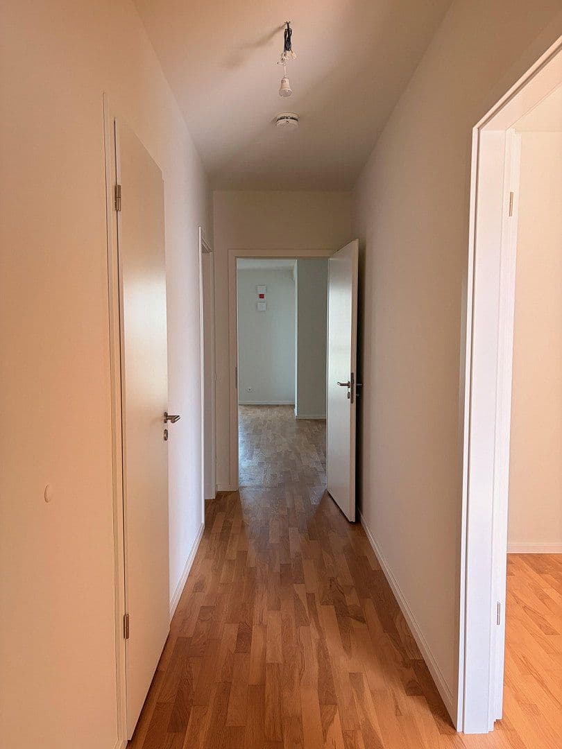 Pronájem bytu 3+1 98 m², Billhorner Kanalstraße 64, Hamburg, Hamburg Pronájem bytu 3+1 98 m², Billhorner Kanalstraße 64, Hamburg, Hamburg