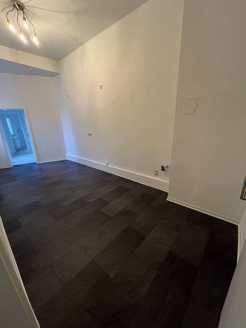 Prodej domu 553 m², Bismarckstraße 47, Bitterfeld-Wolfen, Sasko-Anhaltsko Prodej domu 553 m², Bismarckstraße 47, Bitterfeld-Wolfen, Sasko-Anhaltsko