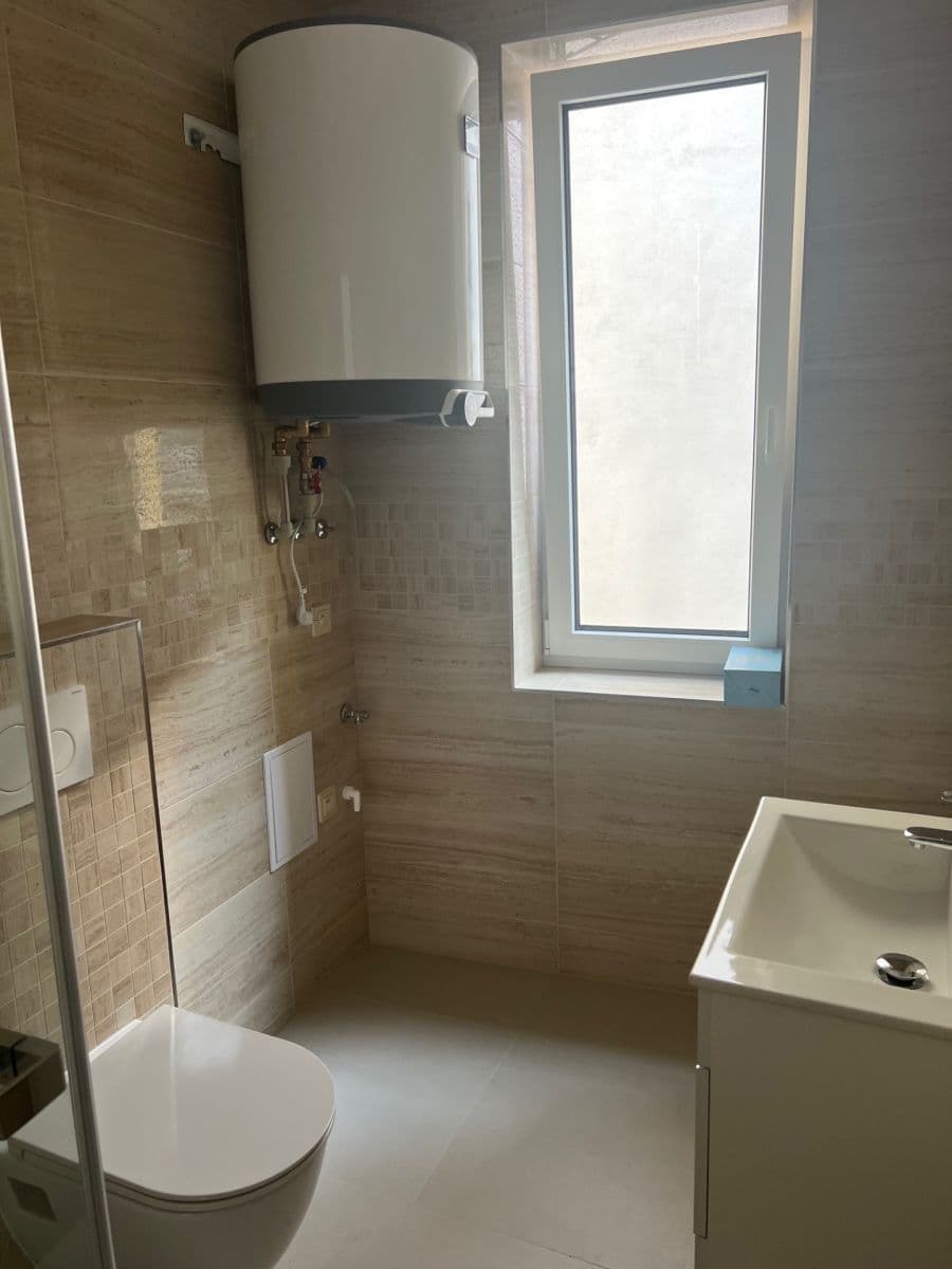 Pronájem bytu 1+kk 30 m², Puškinova, Plzeň, Plzeňský kraj Pronájem bytu 1+kk 30 m², Puškinova, Plzeň, Plzeňský kraj