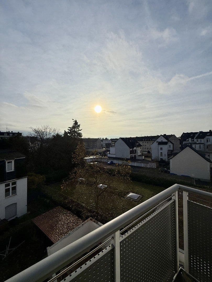 Pronájem bytu 3+kk 80 m², Altstadtstraße 25, Leverkusen, Severní Porýní-Vestfálsko Pronájem bytu 3+kk 80 m², Altstadtstraße 25, Leverkusen, Severní Porýní-Vestfálsko