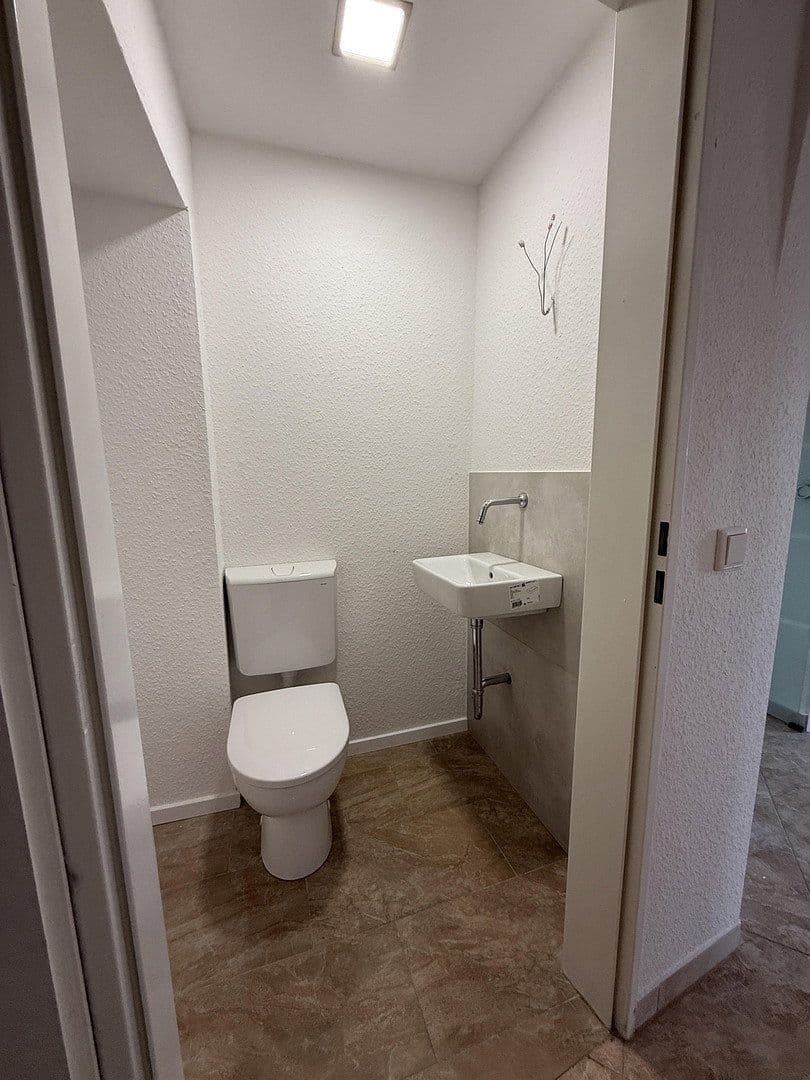 Pronájem bytu 3+kk 80 m², Altstadtstraße 25, Leverkusen, Severní Porýní-Vestfálsko Pronájem bytu 3+kk 80 m², Altstadtstraße 25, Leverkusen, Severní Porýní-Vestfálsko