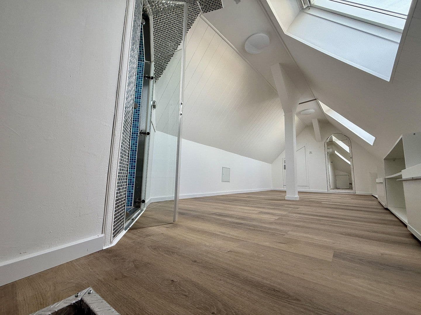 Pronájem bytu 3+kk 80 m², Altstadtstraße 25, Leverkusen, Severní Porýní-Vestfálsko Pronájem bytu 3+kk 80 m², Altstadtstraße 25, Leverkusen, Severní Porýní-Vestfálsko