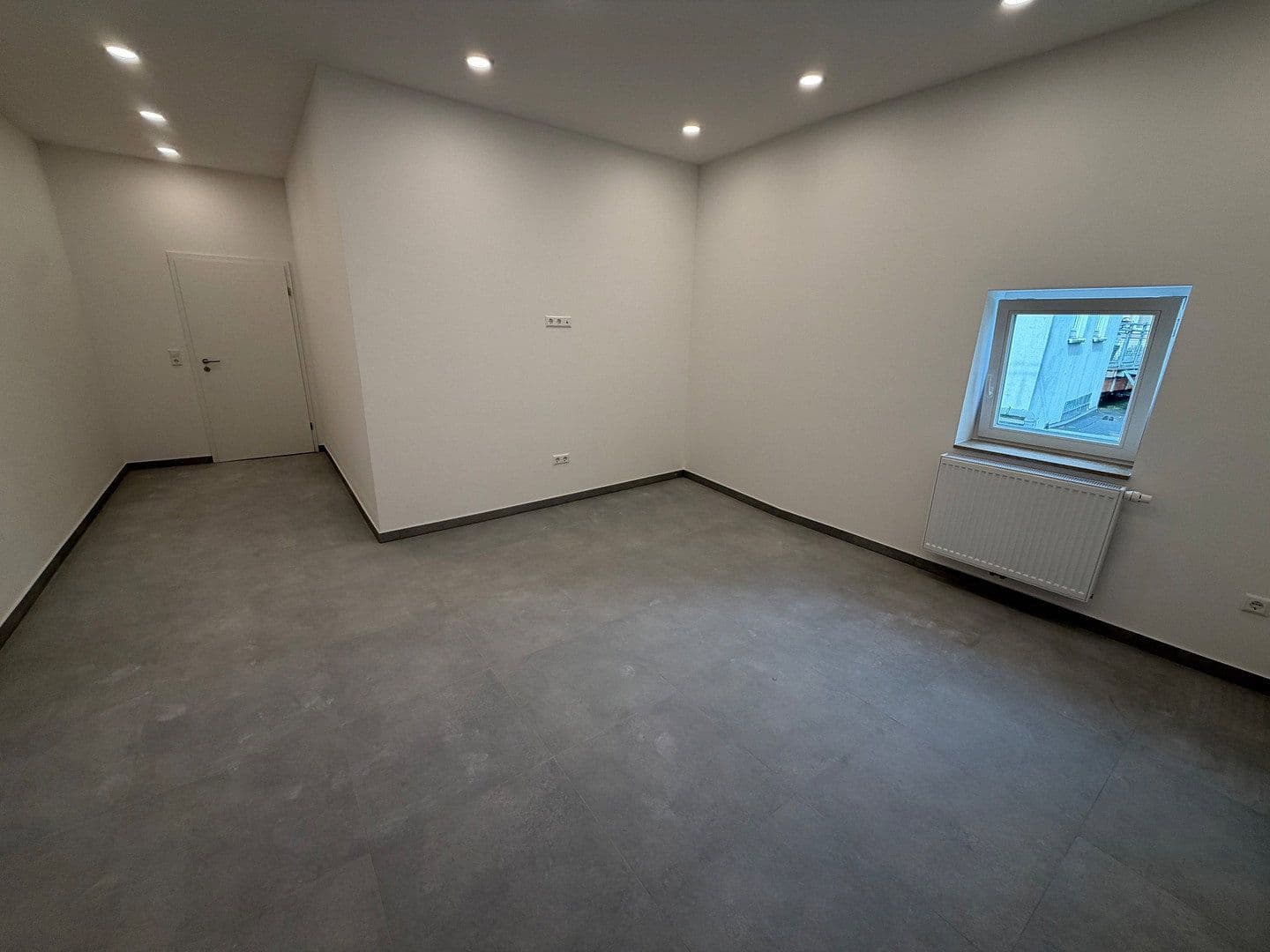 Pronájem bytu 4+1 95 m², Gaststraße 9, Oldenburg, Dolní Sasko Pronájem bytu 4+1 95 m², Gaststraße 9, Oldenburg, Dolní Sasko