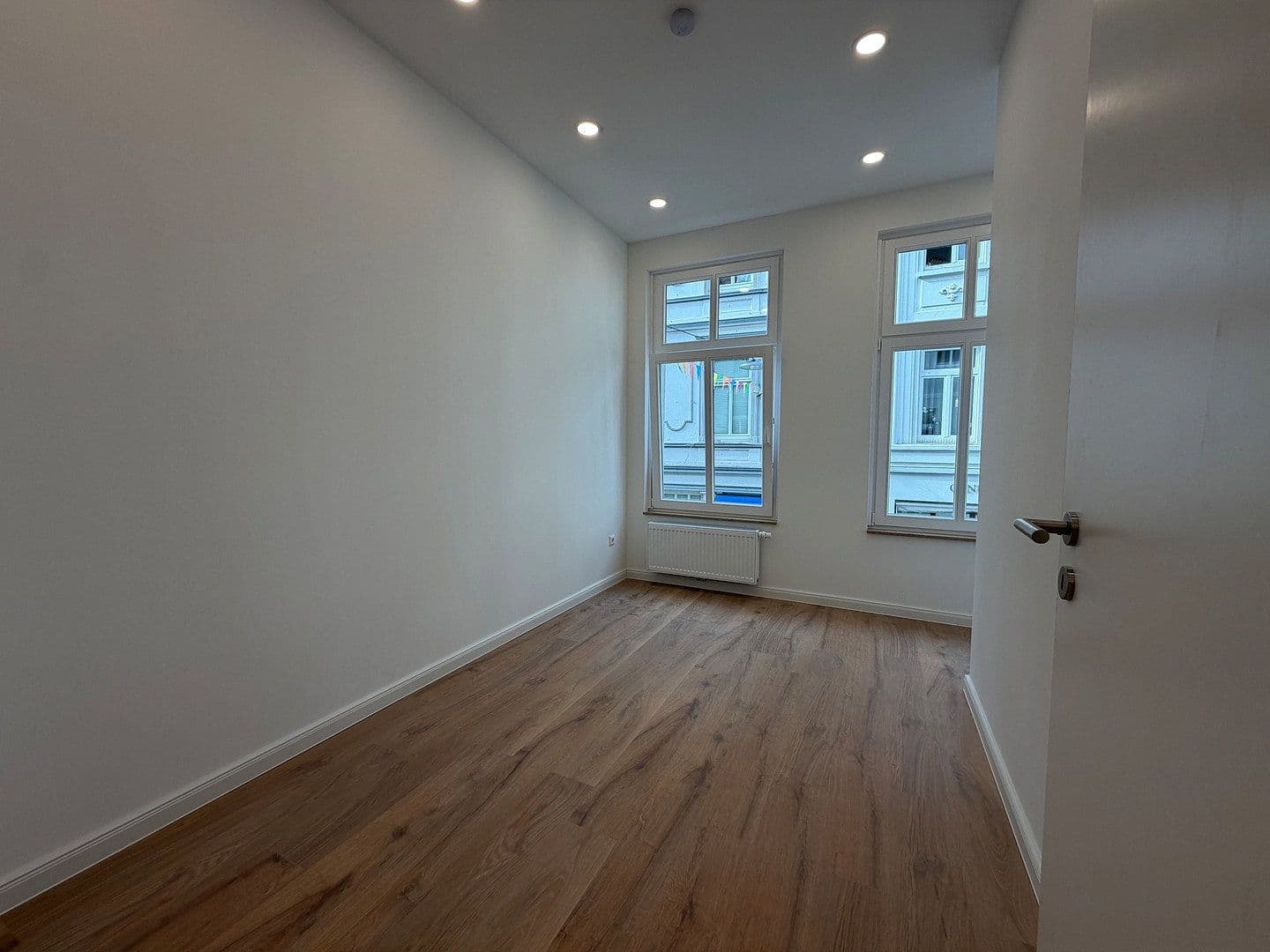 Pronájem bytu 4+1 95 m², Gaststraße 9, Oldenburg, Dolní Sasko Pronájem bytu 4+1 95 m², Gaststraße 9, Oldenburg, Dolní Sasko