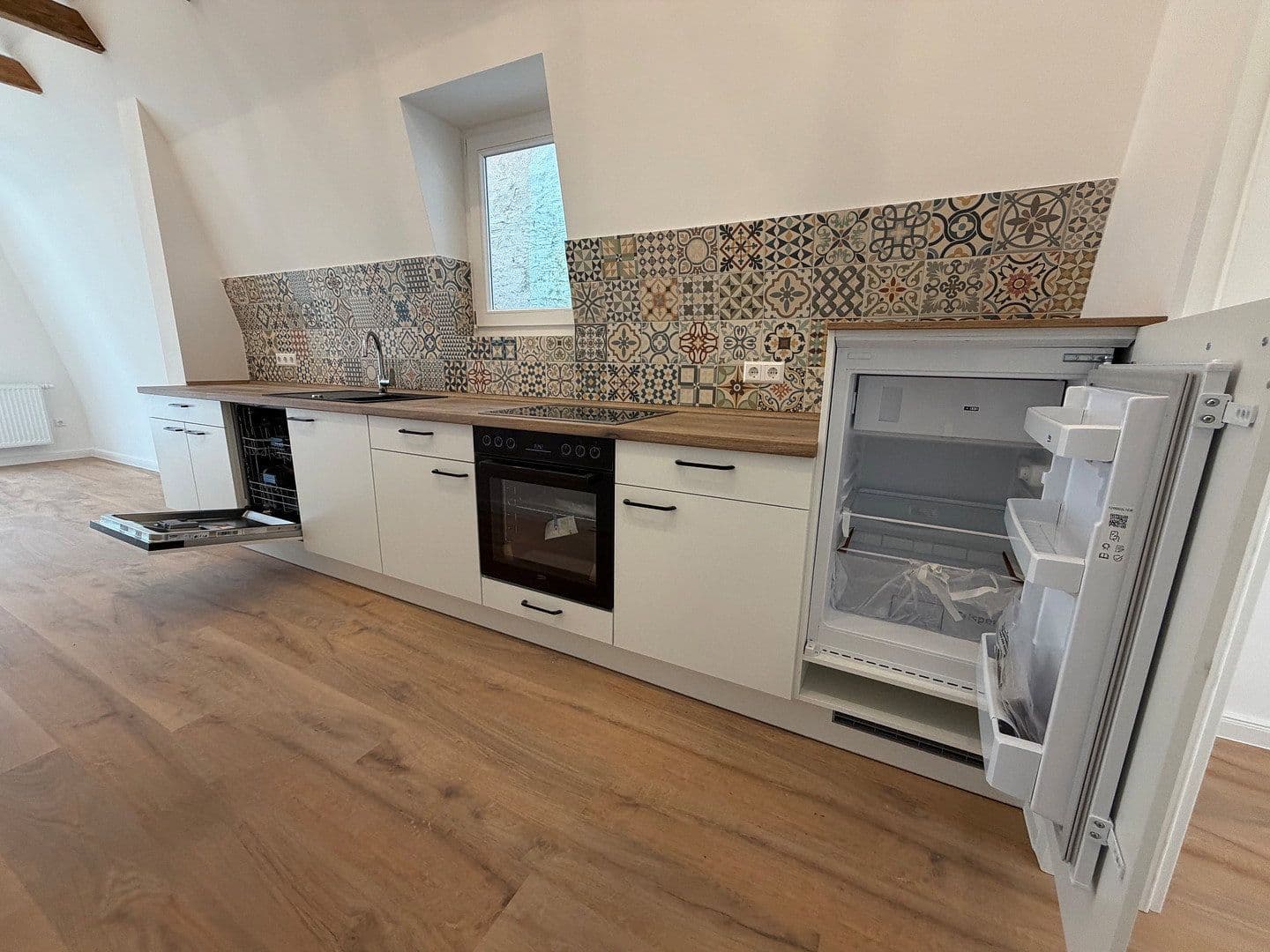 Pronájem bytu 3+1 79 m², Gaststraße 9, Oldenburg, Dolní Sasko Pronájem bytu 3+1 79 m², Gaststraße 9, Oldenburg, Dolní Sasko
