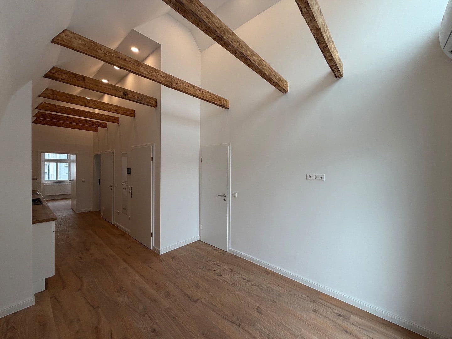 Pronájem bytu 3+1 79 m², Gaststraße 9, Oldenburg, Dolní Sasko Pronájem bytu 3+1 79 m², Gaststraße 9, Oldenburg, Dolní Sasko