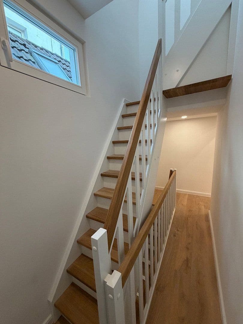 Pronájem bytu 3+1 79 m², Gaststraße 9, Oldenburg, Dolní Sasko Pronájem bytu 3+1 79 m², Gaststraße 9, Oldenburg, Dolní Sasko