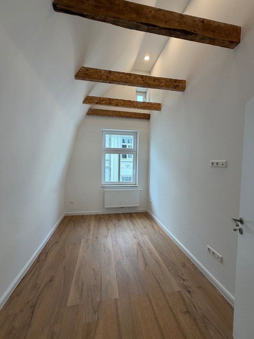 Pronájem bytu 3+1 79 m², Gaststraße 9, Oldenburg, Dolní Sasko Pronájem bytu 3+1 79 m², Gaststraße 9, Oldenburg, Dolní Sasko