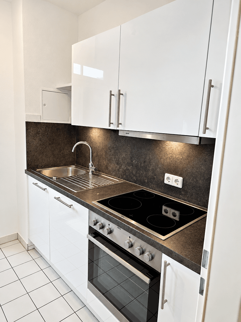 Prodej bytu 3+1 85 m², Alfred-Kowalke-Straße 14, Berlin, Berlín Prodej bytu 3+1 85 m², Alfred-Kowalke-Straße 14, Berlin, Berlín