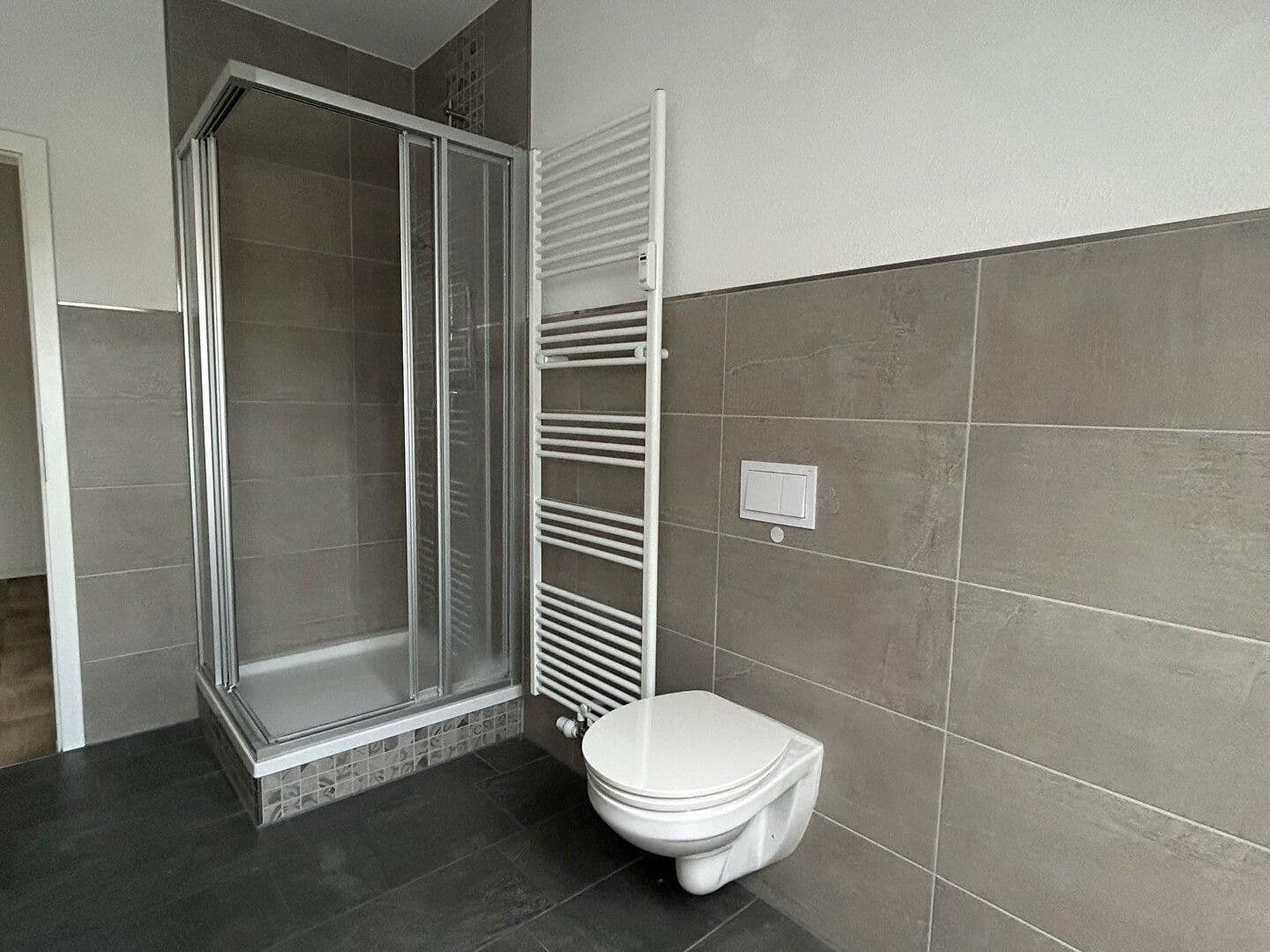 Pronájem bytu 5+1 125 m², Magdeburg, Sasko-Anhaltsko Pronájem bytu 5+1 125 m², Magdeburg, Sasko-Anhaltsko