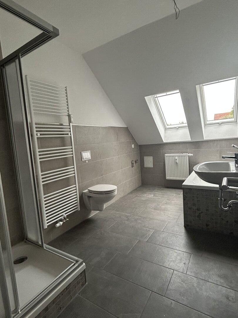 Pronájem bytu 5+1 125 m², Magdeburg, Sasko-Anhaltsko Pronájem bytu 5+1 125 m², Magdeburg, Sasko-Anhaltsko