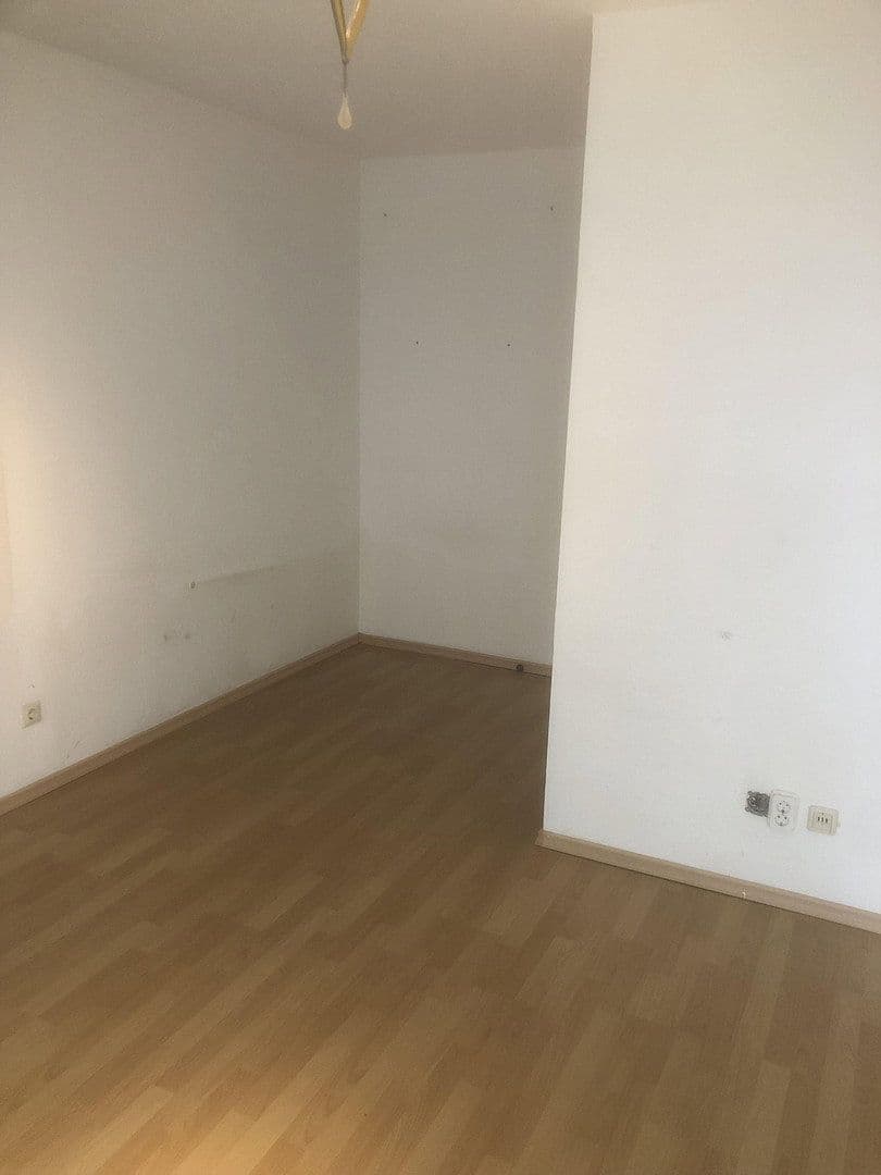 Pronájem bytu 1+1 29 m², Burgundenstr.1, Biebesheim am Rhein, Hessen Pronájem bytu 1+1 29 m², Burgundenstr.1, Biebesheim am Rhein, Hessen