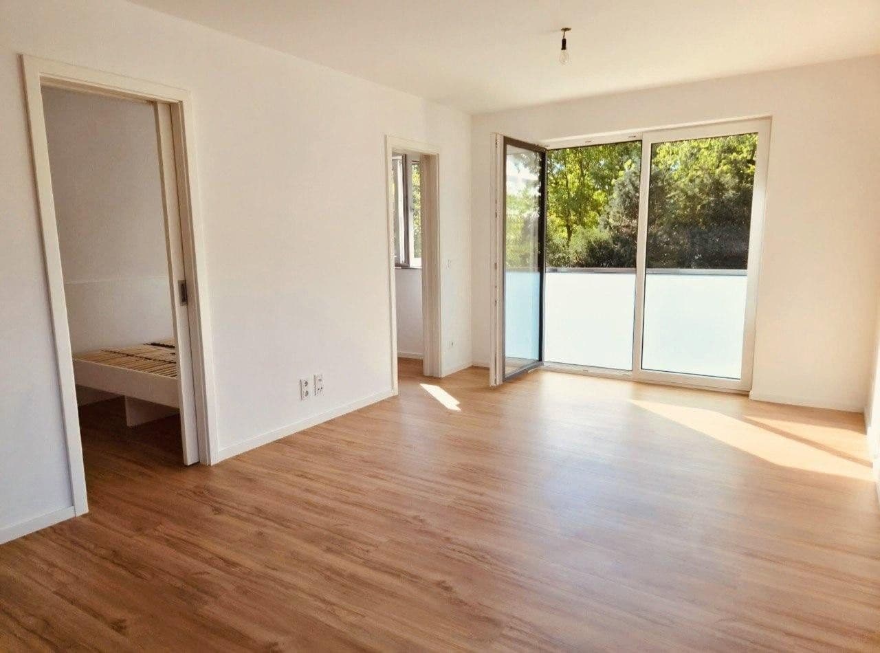 Pronájem bytu 1+kk 42 m², München, Bavorsko Pronájem bytu 1+kk 42 m², München, Bavorsko