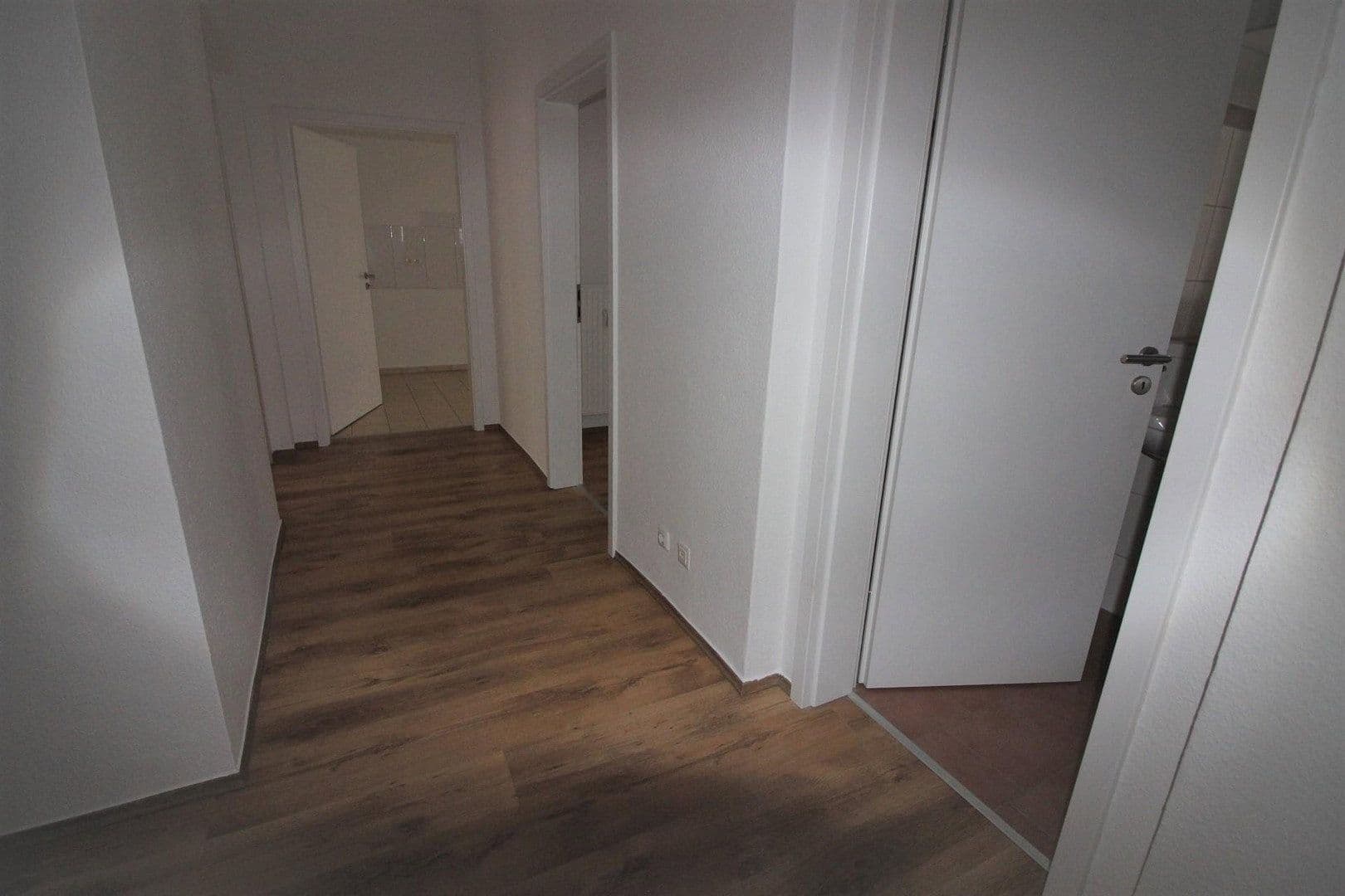 Pronájem bytu 5+1 120 m², Magdeburg, Sasko-Anhaltsko Pronájem bytu 5+1 120 m², Magdeburg, Sasko-Anhaltsko