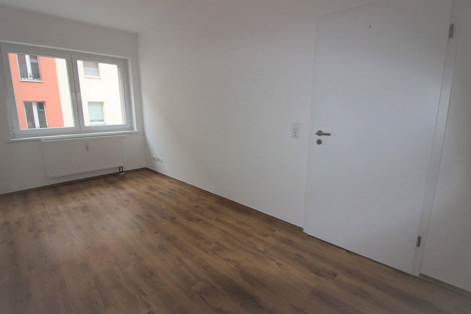 Pronájem bytu 5+1 120 m², Magdeburg, Sasko-Anhaltsko Pronájem bytu 5+1 120 m², Magdeburg, Sasko-Anhaltsko