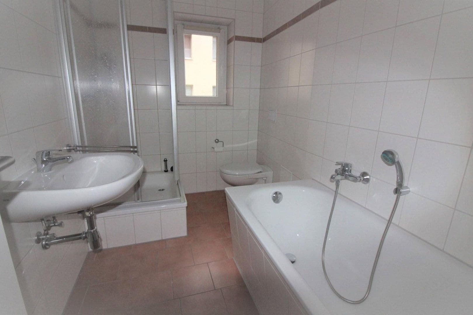 Pronájem bytu 5+1 120 m², Magdeburg, Sasko-Anhaltsko Pronájem bytu 5+1 120 m², Magdeburg, Sasko-Anhaltsko