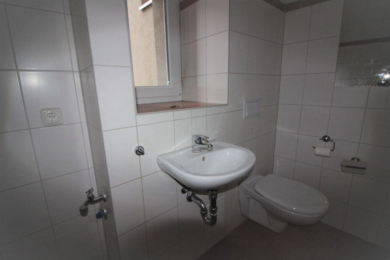 Pronájem bytu 5+1 120 m², Magdeburg, Sasko-Anhaltsko Pronájem bytu 5+1 120 m², Magdeburg, Sasko-Anhaltsko