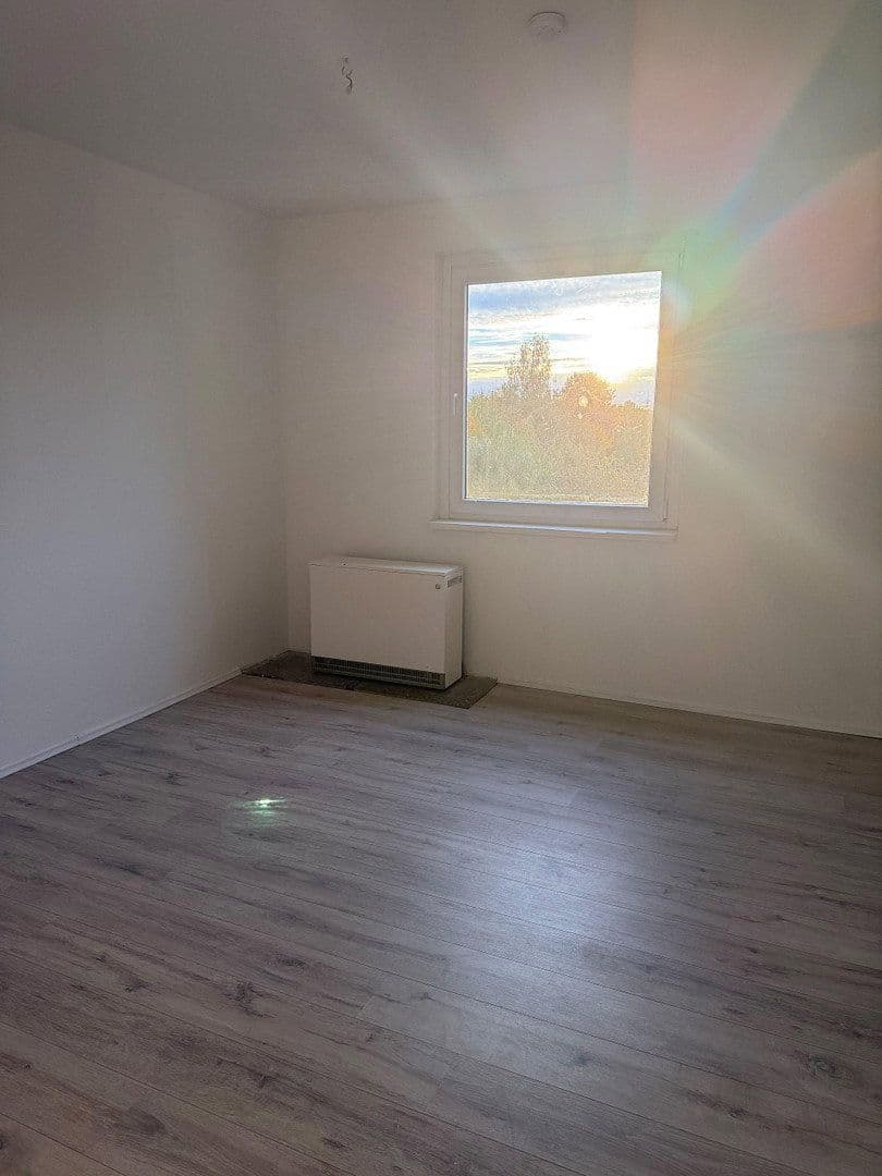Pronájem bytu 5+1 102 m², Torgauer Str. 53-61, Doberlug-Kirchhain, Braniborsko Pronájem bytu 5+1 102 m², Torgauer Str. 53-61, Doberlug-Kirchhain, Braniborsko