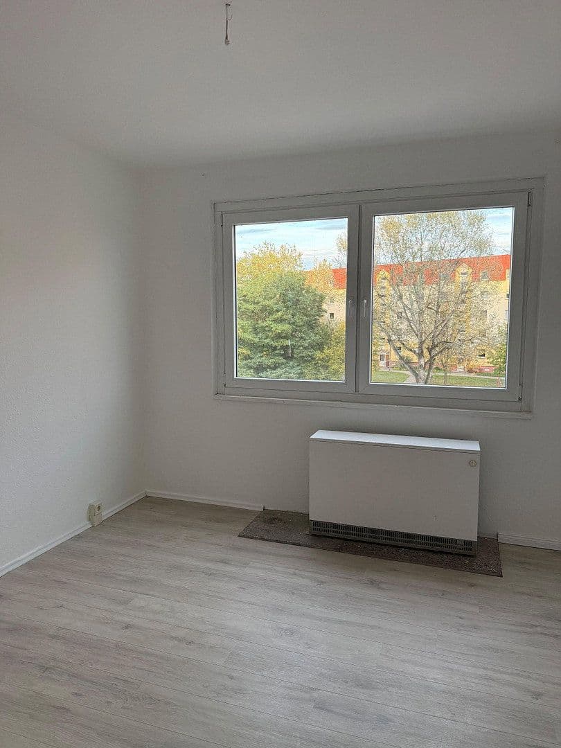 Pronájem bytu 5+1 102 m², Torgauer Str. 53-61, Doberlug-Kirchhain, Braniborsko Pronájem bytu 5+1 102 m², Torgauer Str. 53-61, Doberlug-Kirchhain, Braniborsko
