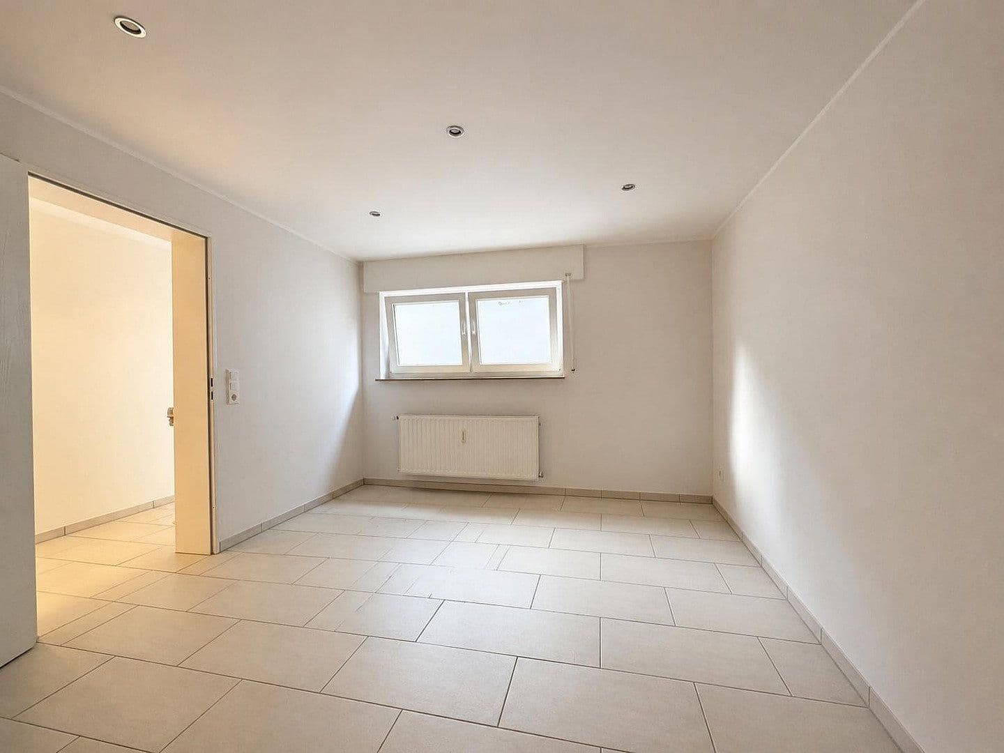 Prodej domu 154 m², pozemek 523 m², Weimarer Strasse 61, Bornheim, Severní Porýní-Vestfálsko Prodej domu 154 m², pozemek 523 m², Weimarer Strasse 61, Bornheim, Severní Porýní-Vestfálsko