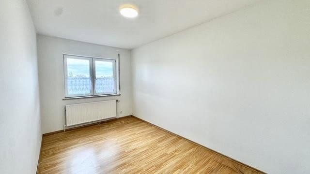 Prodej domu 216 m², pozemek 312 m², Heimstraße 29, Hirschaid, Bavorsko Prodej domu 216 m², pozemek 312 m², Heimstraße 29, Hirschaid, Bavorsko