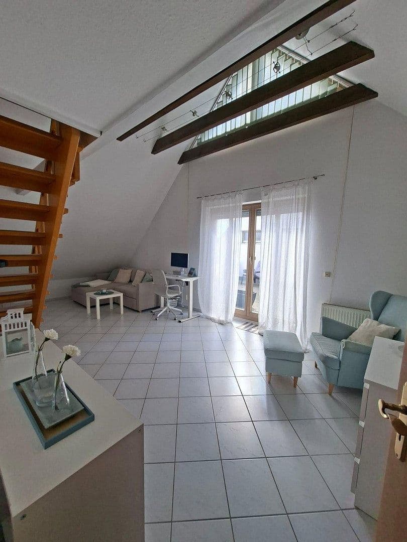 Pronájem bytu 1+kk 55 m², Schelklingeer Straße 12, Augsburg, Bavorsko Pronájem bytu 1+kk 55 m², Schelklingeer Straße 12, Augsburg, Bavorsko