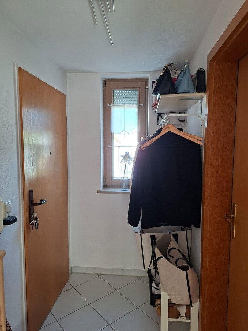 Pronájem bytu 1+kk 55 m², Schelklingeer Straße 12, Augsburg, Bavorsko Pronájem bytu 1+kk 55 m², Schelklingeer Straße 12, Augsburg, Bavorsko