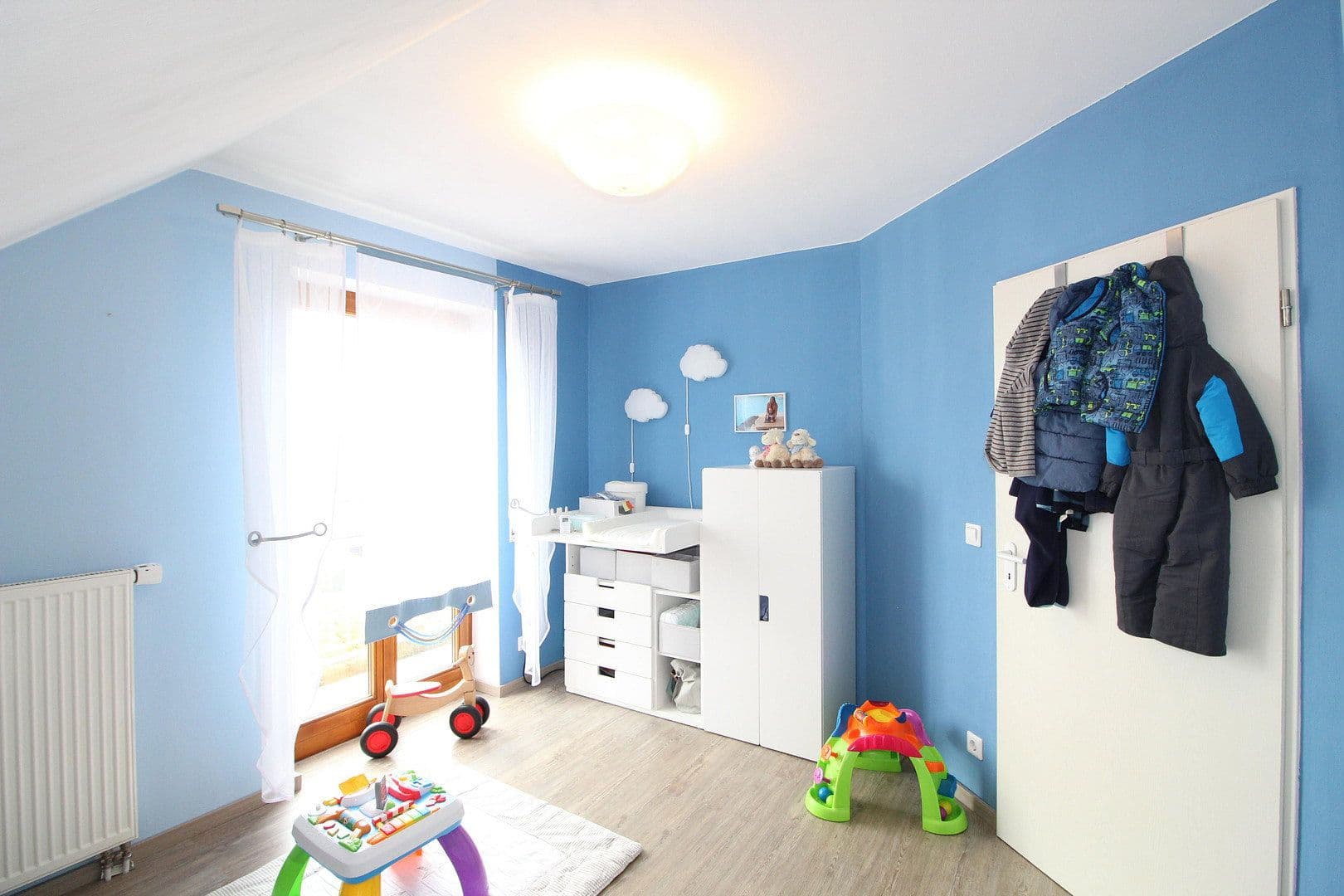Pronájem bytu 4+1 95 m², Schwabhausen/ Oberroth, Bavorsko Pronájem bytu 4+1 95 m², Schwabhausen/ Oberroth, Bavorsko