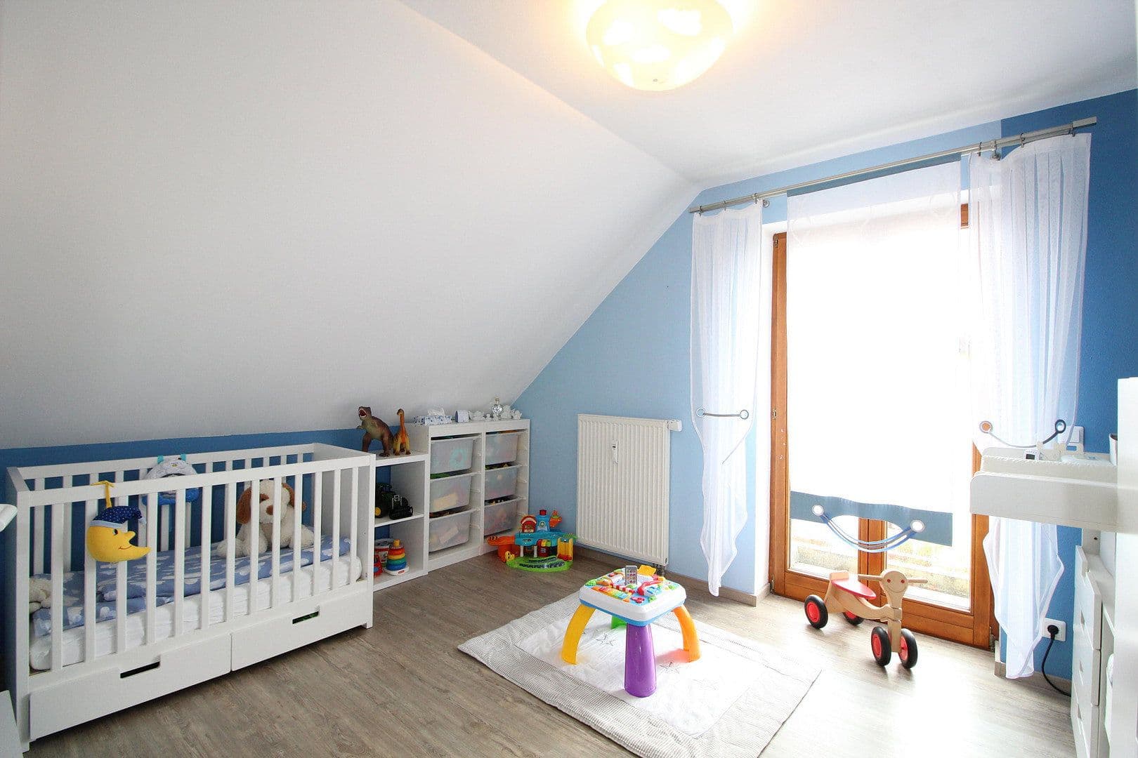 Pronájem bytu 4+1 95 m², Schwabhausen/ Oberroth, Bavorsko Pronájem bytu 4+1 95 m², Schwabhausen/ Oberroth, Bavorsko