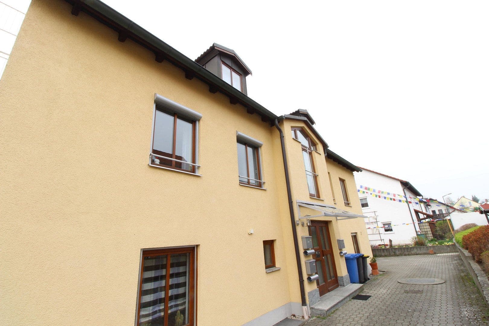 Pronájem bytu 4+1 95 m², Schwabhausen/ Oberroth, Bavorsko Pronájem bytu 4+1 95 m², Schwabhausen/ Oberroth, Bavorsko