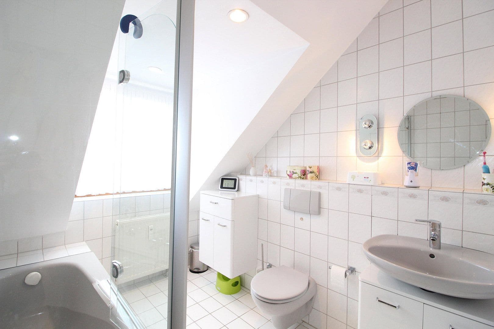 Pronájem bytu 4+1 95 m², Schwabhausen/ Oberroth, Bavorsko Pronájem bytu 4+1 95 m², Schwabhausen/ Oberroth, Bavorsko