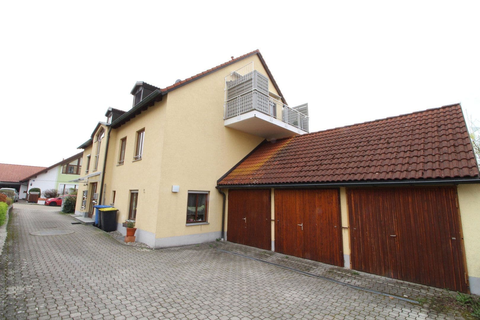 Pronájem bytu 4+1 95 m², Schwabhausen/ Oberroth, Bavorsko Pronájem bytu 4+1 95 m², Schwabhausen/ Oberroth, Bavorsko