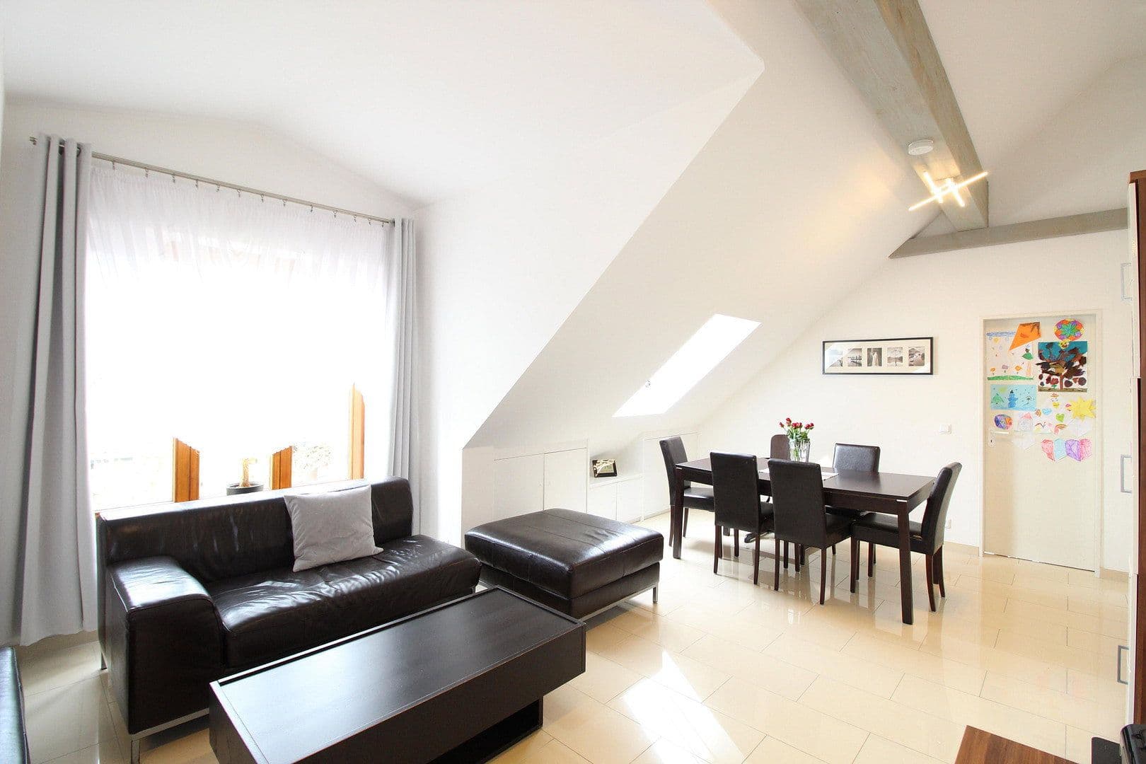 Pronájem bytu 4+1 95 m², Schwabhausen/ Oberroth, Bavorsko Pronájem bytu 4+1 95 m², Schwabhausen/ Oberroth, Bavorsko