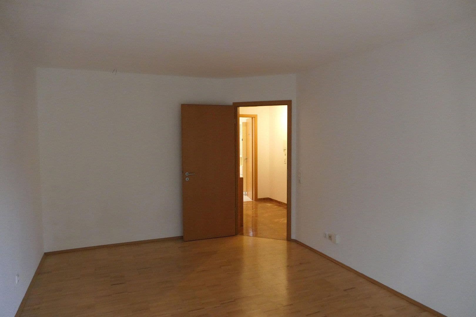 Pronájem bytu 2+kk 65 m², Fürstenrieder Str. 189, München, Bavorsko Pronájem bytu 2+kk 65 m², Fürstenrieder Str. 189, München, Bavorsko