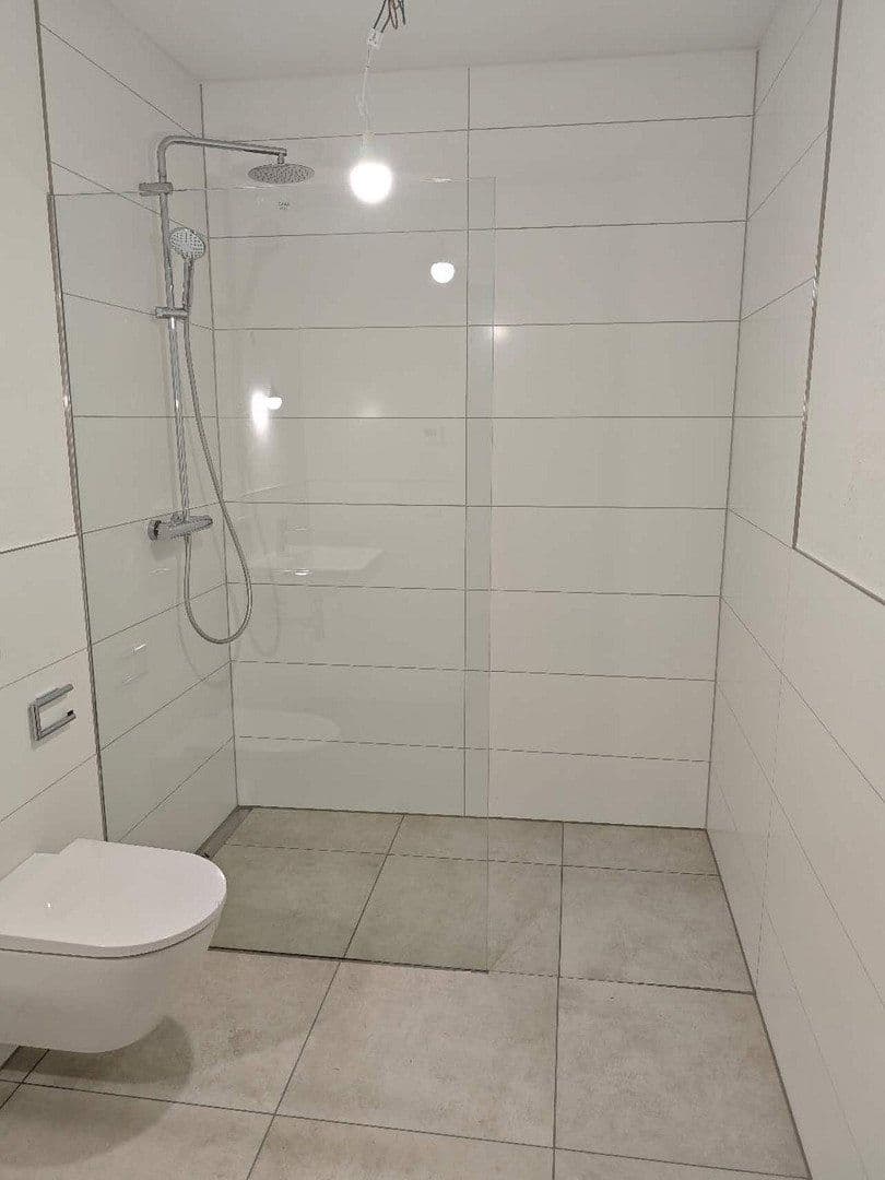 Pronájem bytu 2+1 60 m², Löwenseestr. 24, Schorndorf, Bádensko-Württembersko Pronájem bytu 2+1 60 m², Löwenseestr. 24, Schorndorf, Bádensko-Württembersko