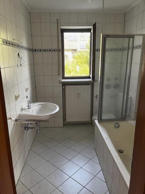 Pronájem bytu 4+1 104 m², Ilmendorf / Geisenfeld, Bavorsko Pronájem bytu 4+1 104 m², Ilmendorf / Geisenfeld, Bavorsko
