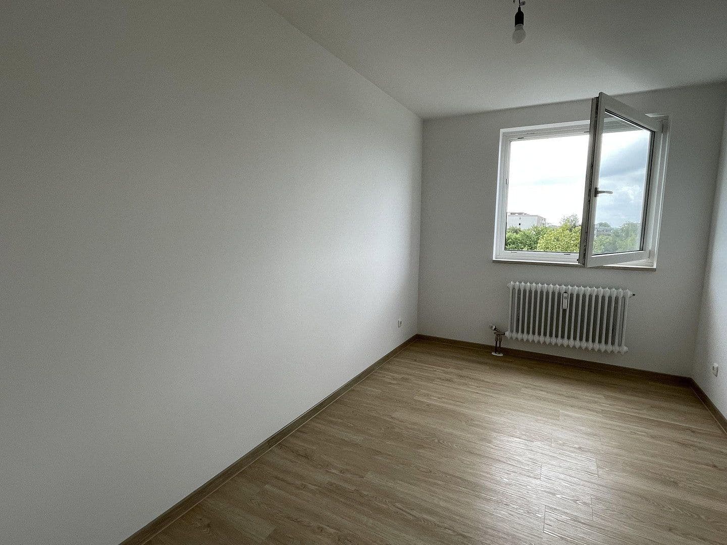Pronájem bytu 3+1 76 m², Puchheim, Bavorsko Pronájem bytu 3+1 76 m², Puchheim, Bavorsko