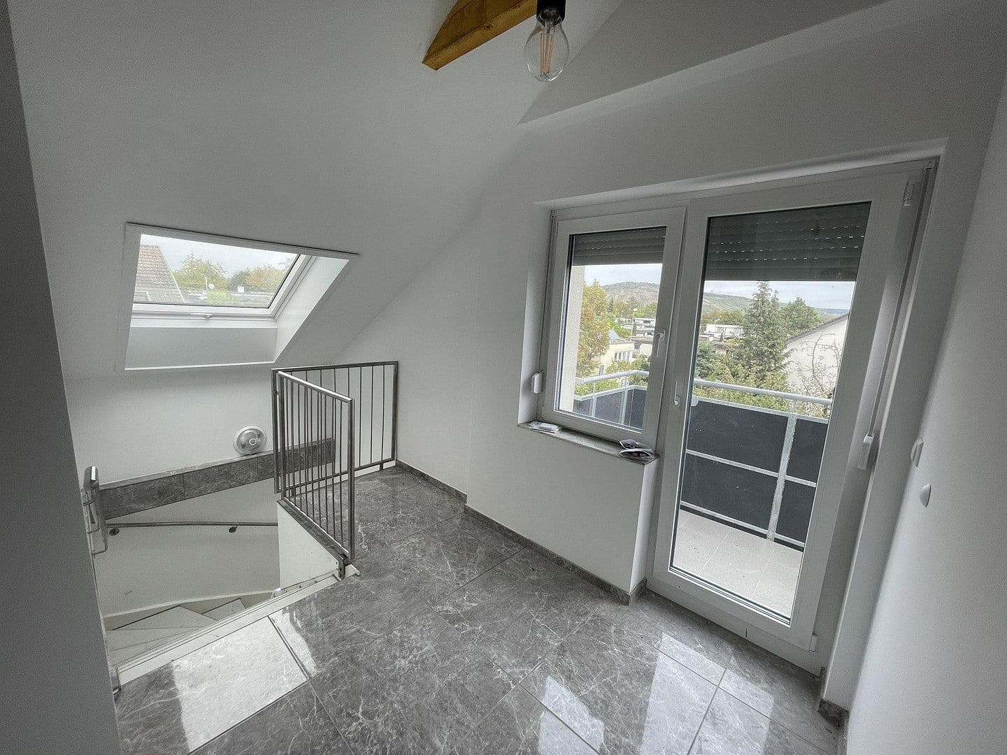 Pronájem bytu 3+1 74 m², Waiblingen, Bádensko-Württembersko Pronájem bytu 3+1 74 m², Waiblingen, Bádensko-Württembersko